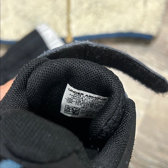 Under Armour Black and Red Camo Hoodie Set, Sherpa jacket and more /size 5 - Picture 8 of 13